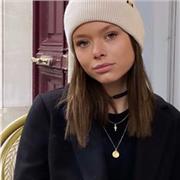 Élève de 17 ans étudiante au lycée de Dupuy de l’ôme. Ayant voyagé dans le monde entier, mon niveau d’anglais est élevé !